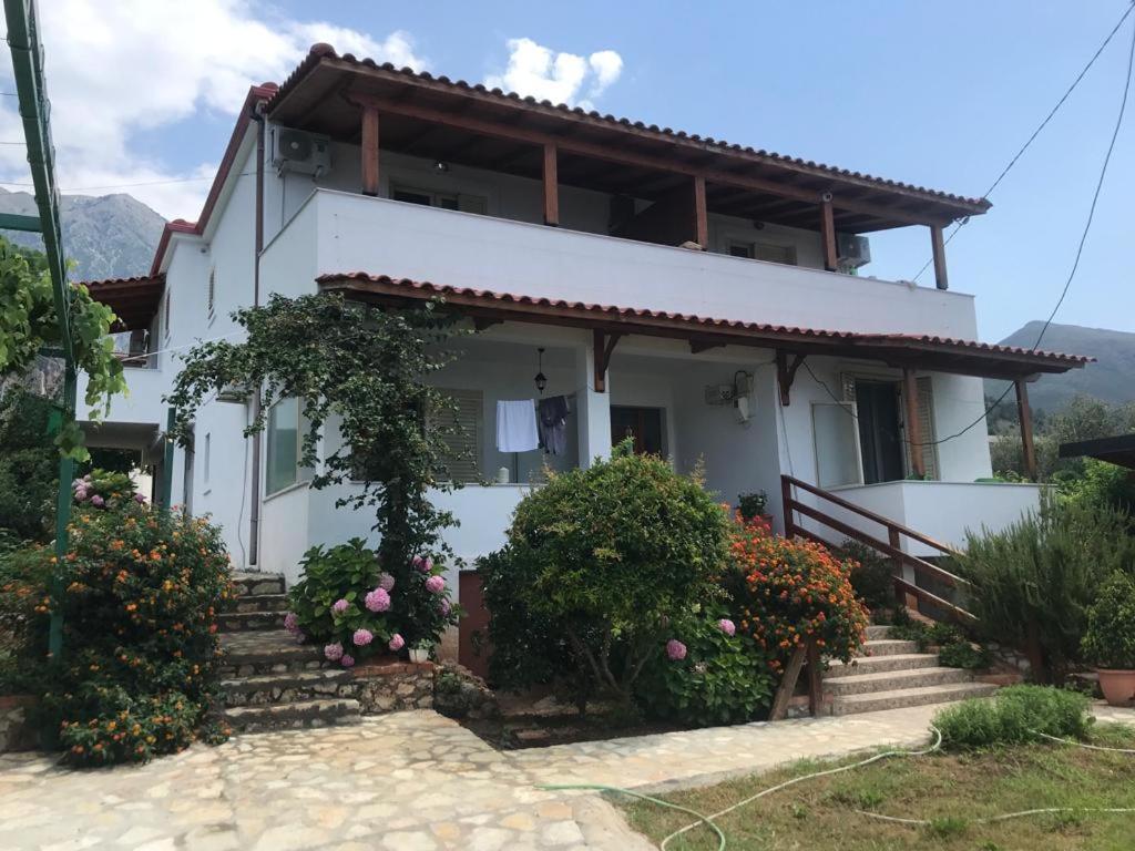 Xheko Rooms Dhermi Bagian luar foto
